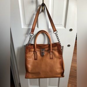 Micheal Kors tote -